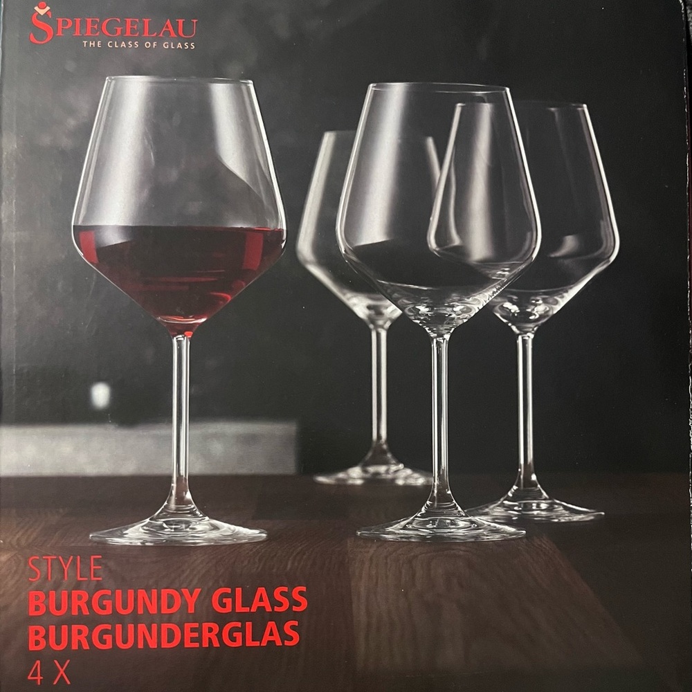 NWOT Spiegel White Crystal Drinkware Set Elegant Dining